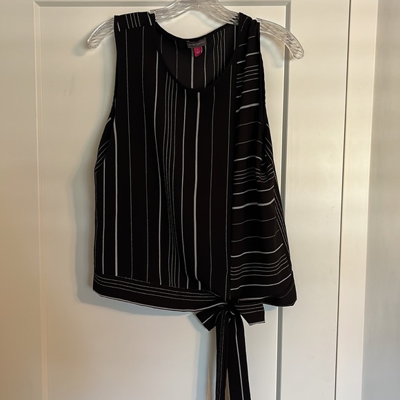 Vince Camuto Tie Hem Blouse - Picture 4 of 7